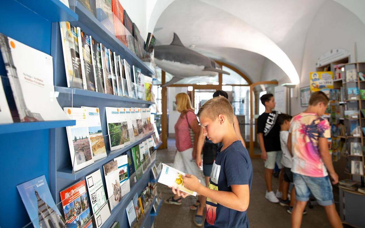 Im Foyer im Elementarium, Foto: Anne Hasselbach