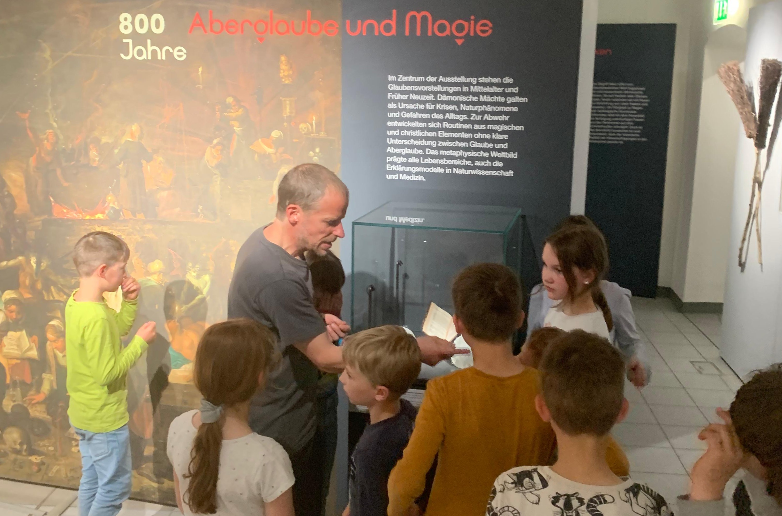  Plakat zur Sonderausstellung 800 Jahre Aberglaube und Magie Museum der Westlausitz Kamenz